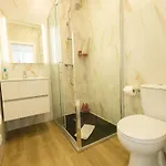 Modern 2br House Near Castle *